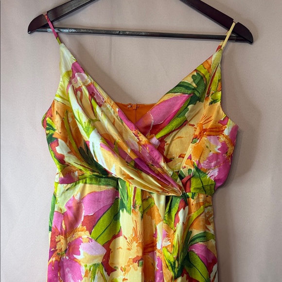 Tropical Floral Chic Midi Dress with Spaghetti Straps | Effortless Elegant Style - Picture 5 of 9